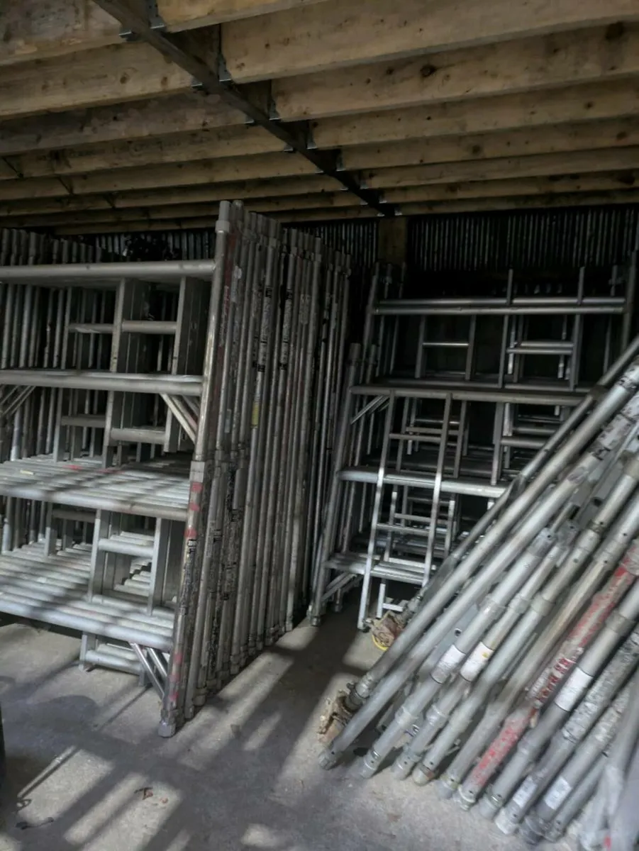 Scaffolding tower - Image 4