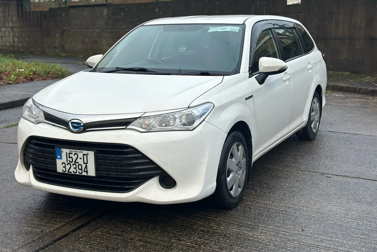 Toyota Corolla fielder Hybrid Automatic - Image 3