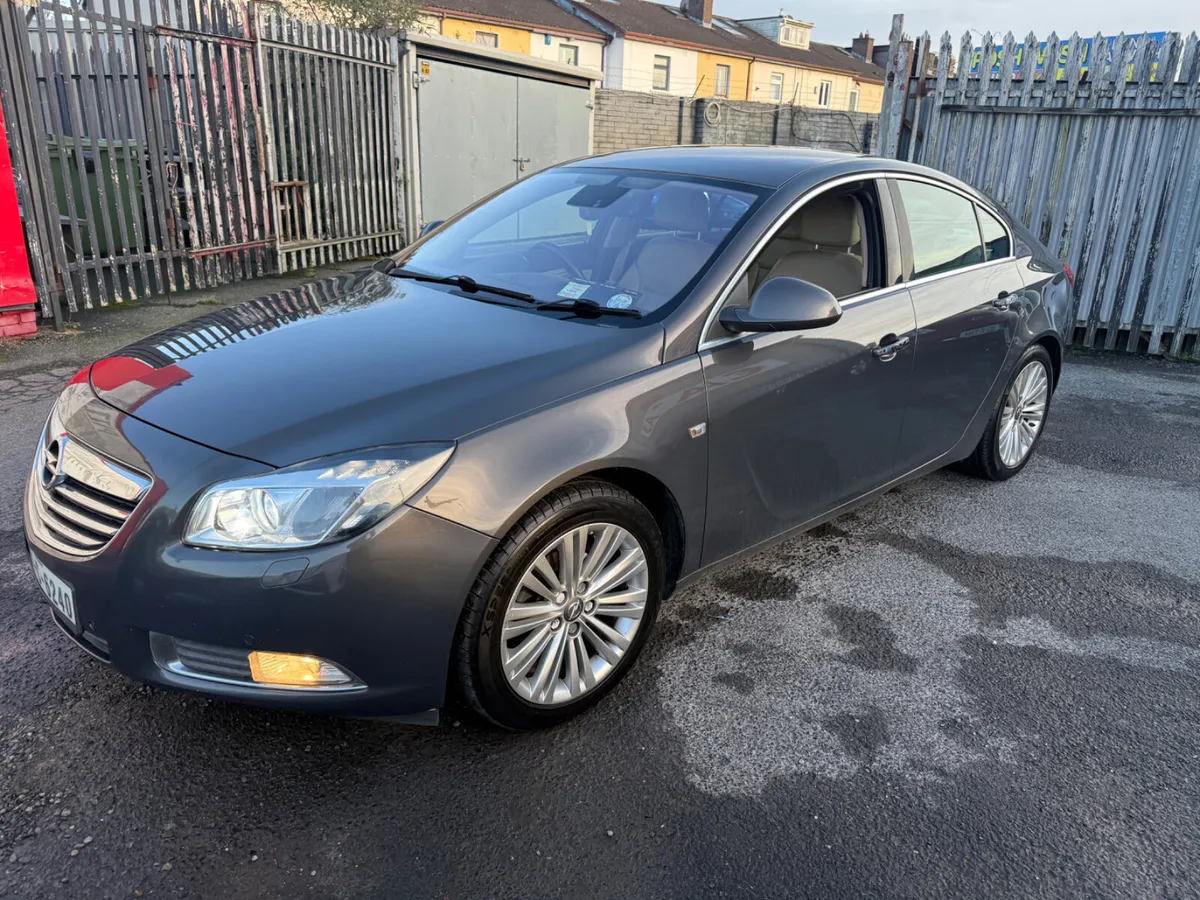 Opel Insignia 2.0CDTI NCT TAX HIGH SPEC - Image 3