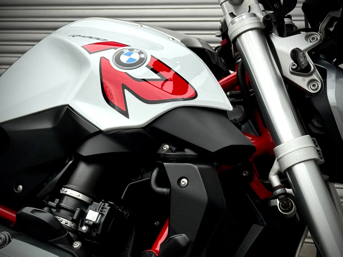 BMW R1200R 2015 - Image 4