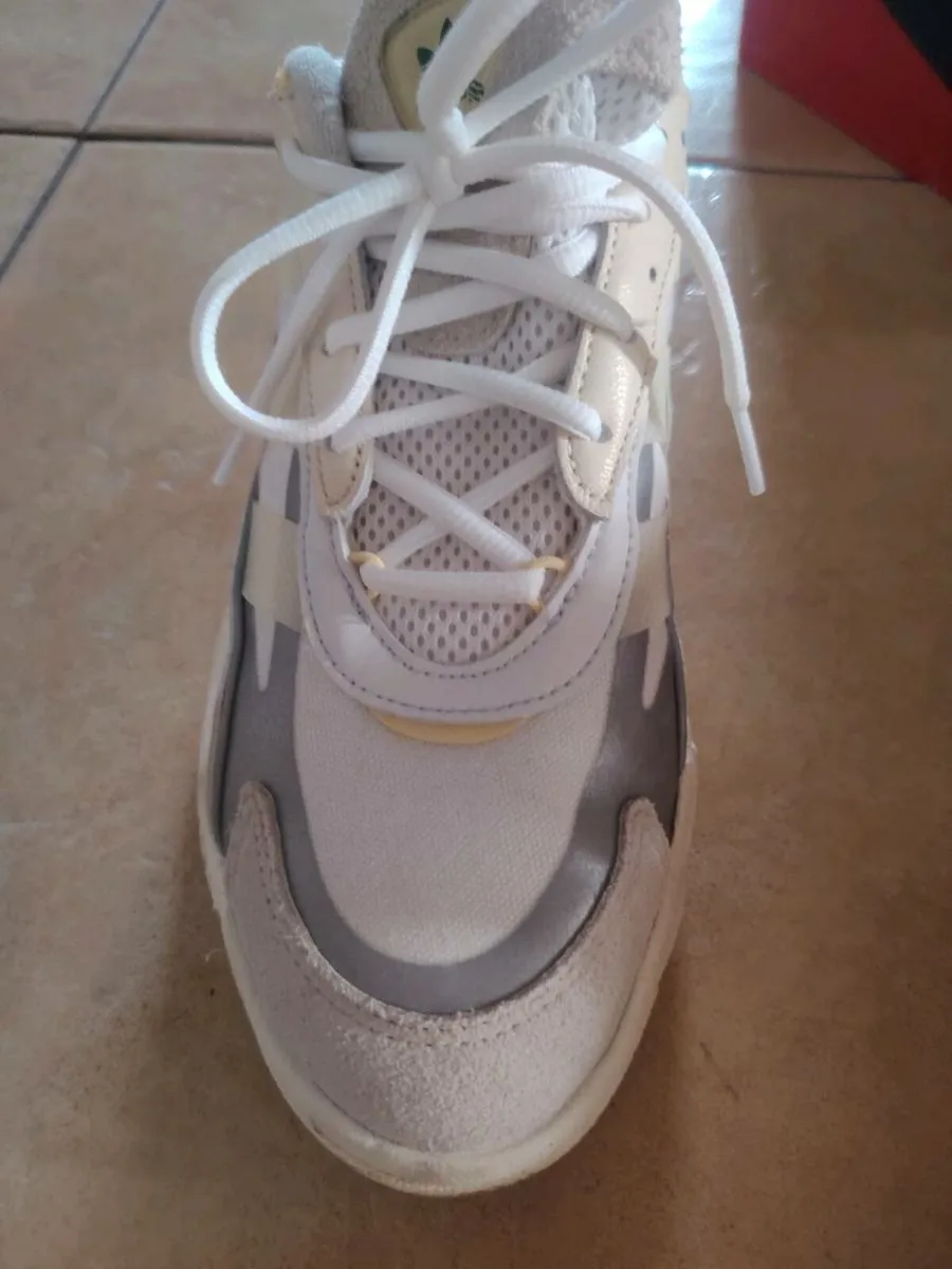 Adidas Ozweego size 7 - Image 2