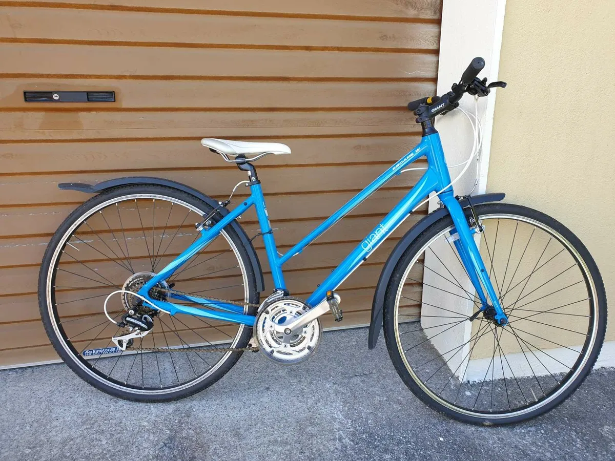 Ladies bicycle - Image 4