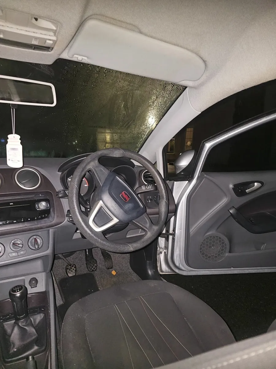 SEAT Ibiza 2012 - Image 1