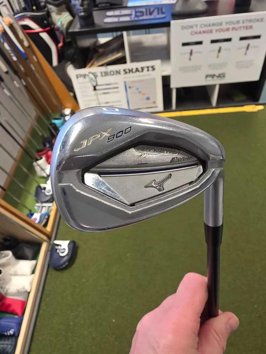 Mizuno Jpx900 Hot Metal Irons - Image 1