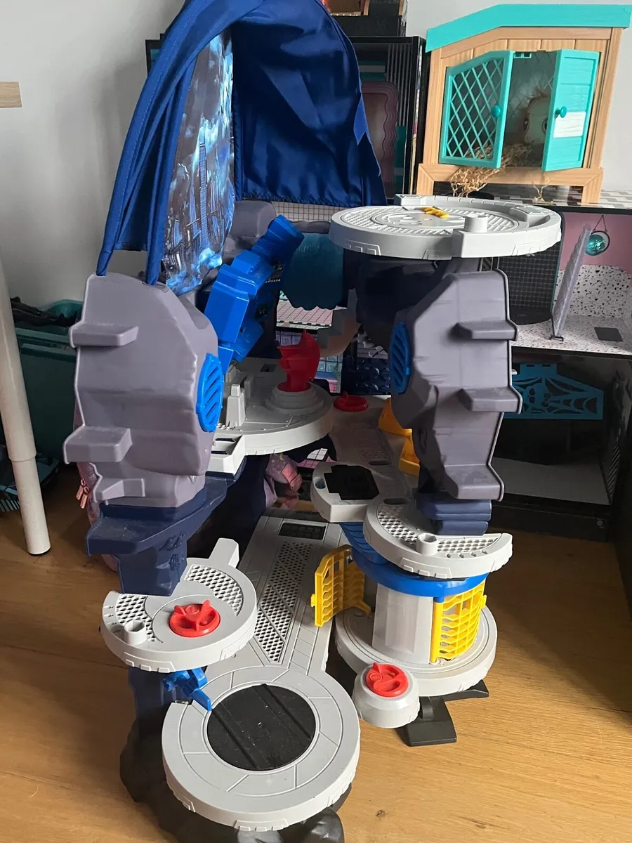 Batman batcave - Image 2