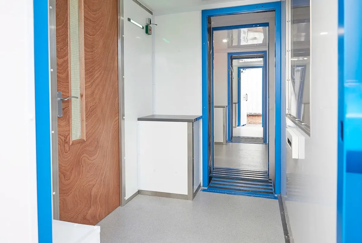 3 Boss Cabins Tailers for Sale - Image 4