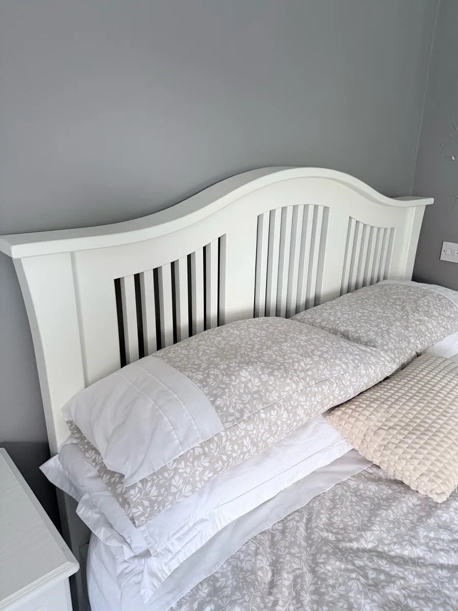 King size Bed - Image 2