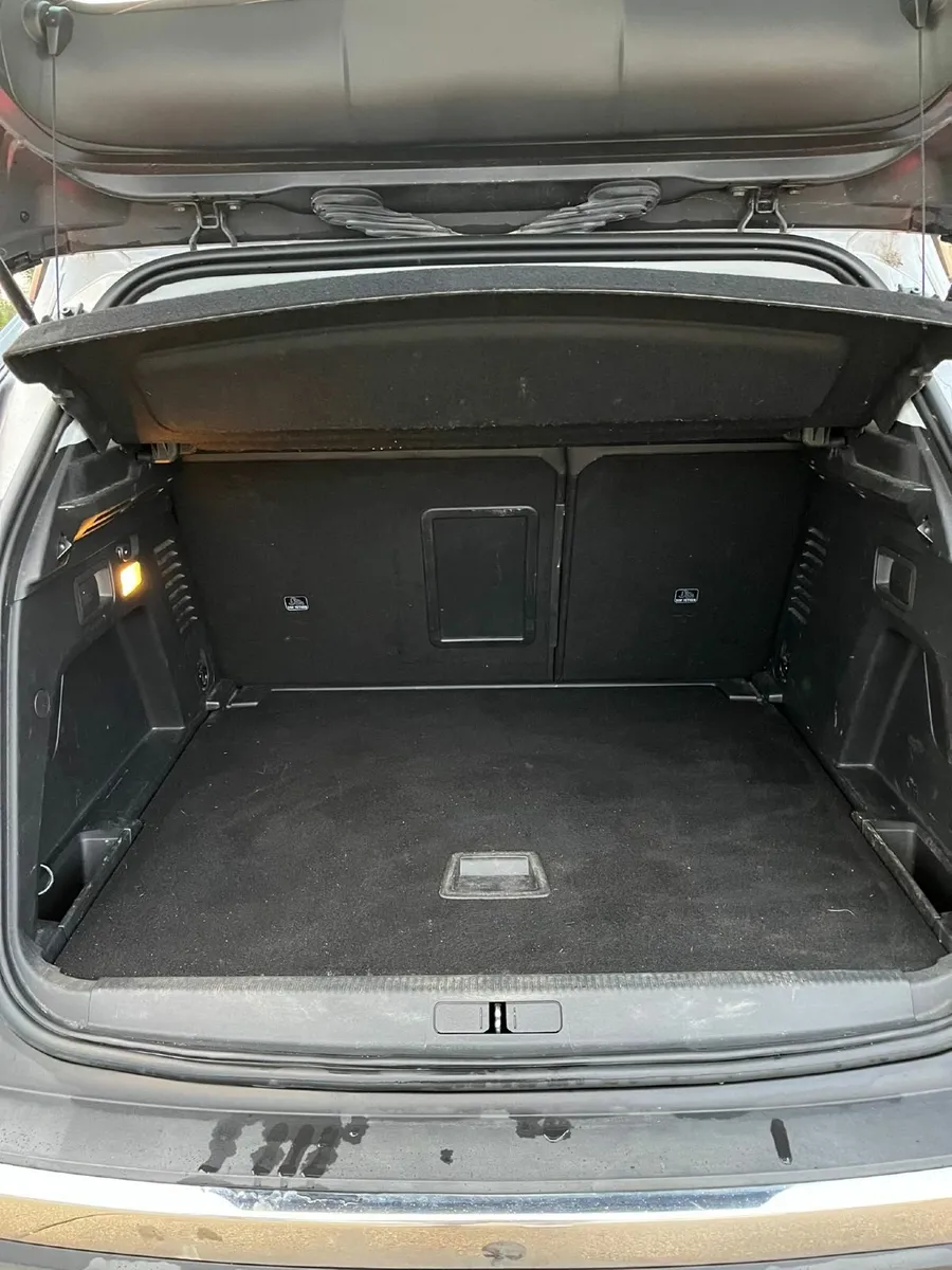 Peugeot 3008 2019 - Image 2
