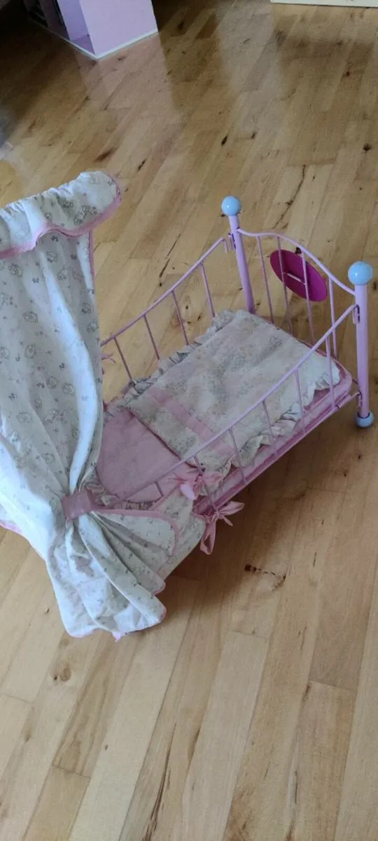 Baby Annabel doll cot - Image 3