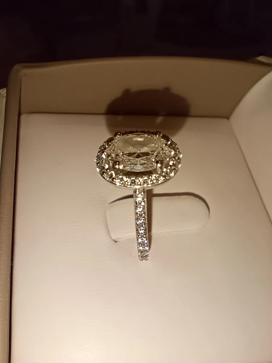 1.5ct diamond platinum engagement ring - Image 2