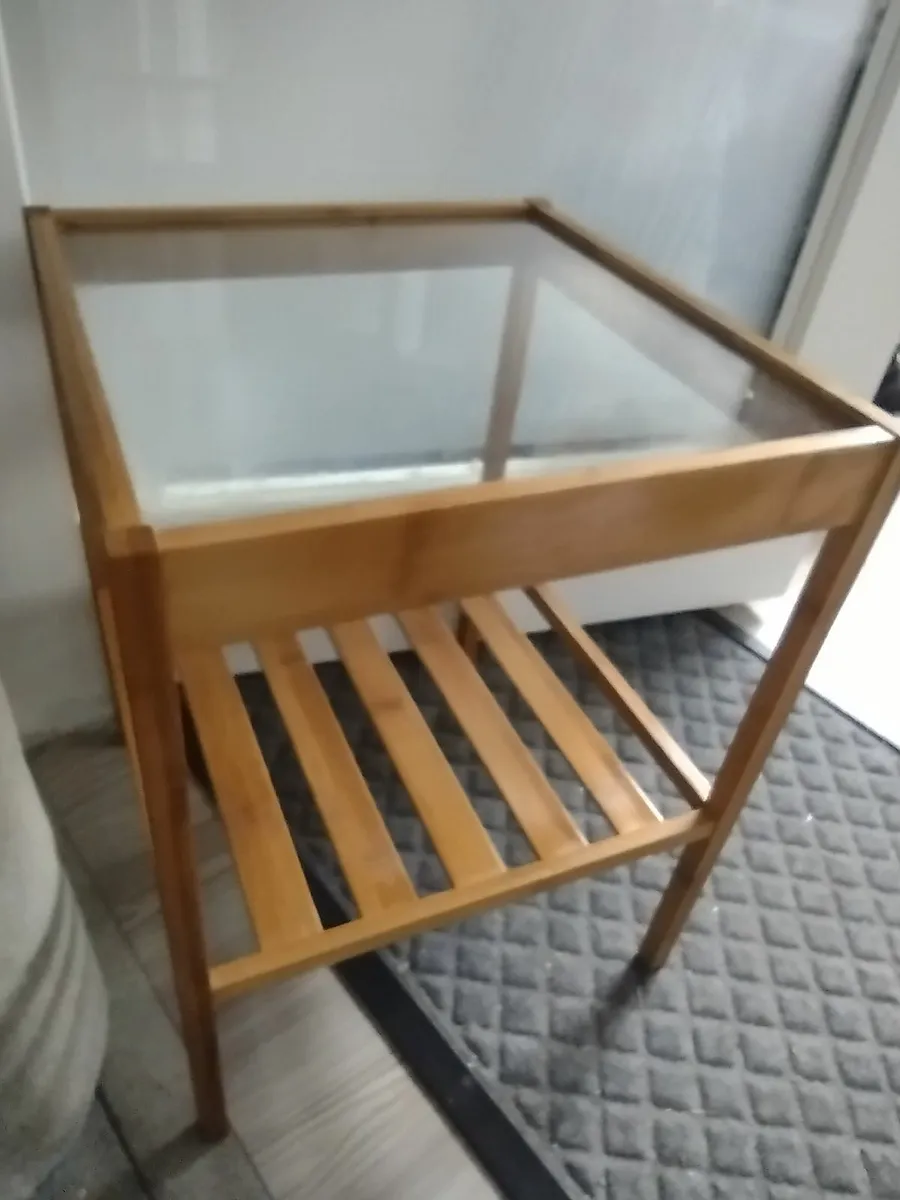 New glass top coffee table with shelf - Image 1