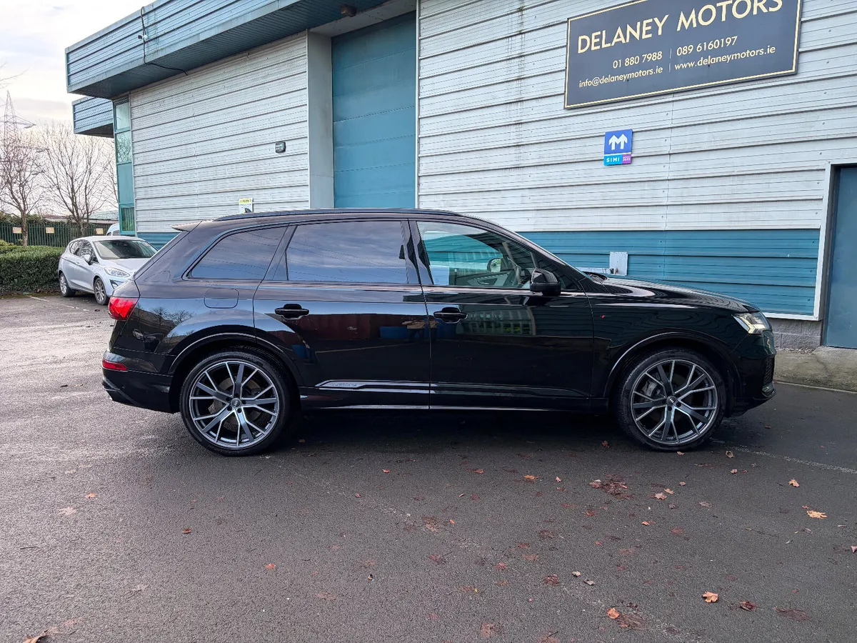 231 Audi Q7 N1 2 Seat Commercial Van - Image 4