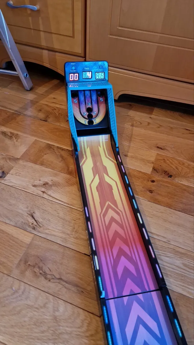 Arcade alley ball game - Image 2