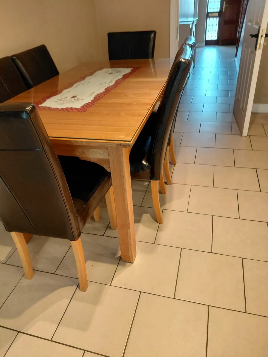 Kitchen table - Image 3