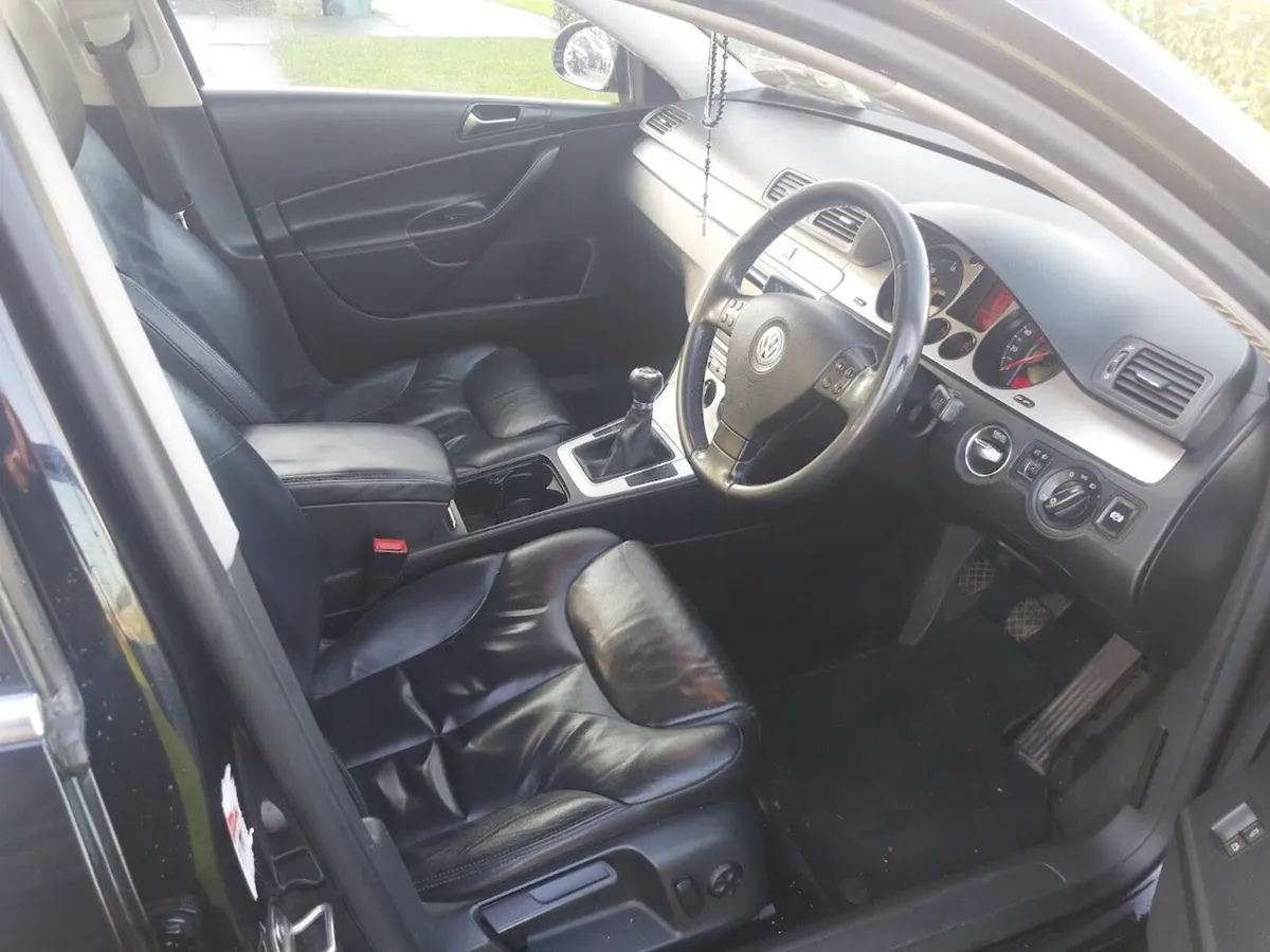 Volkswagen Passat 2008 - Image 3