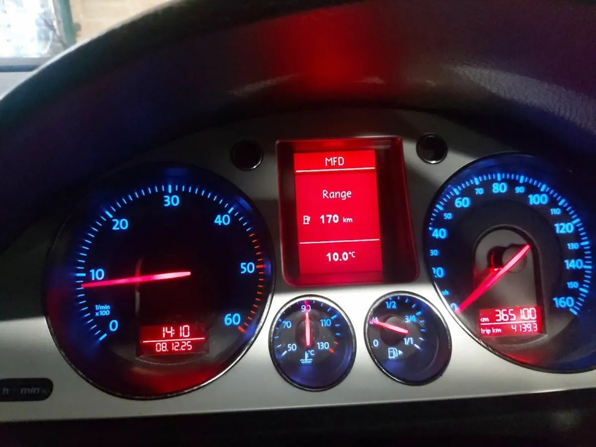 Volkswagen Passat 2008 - Image 4