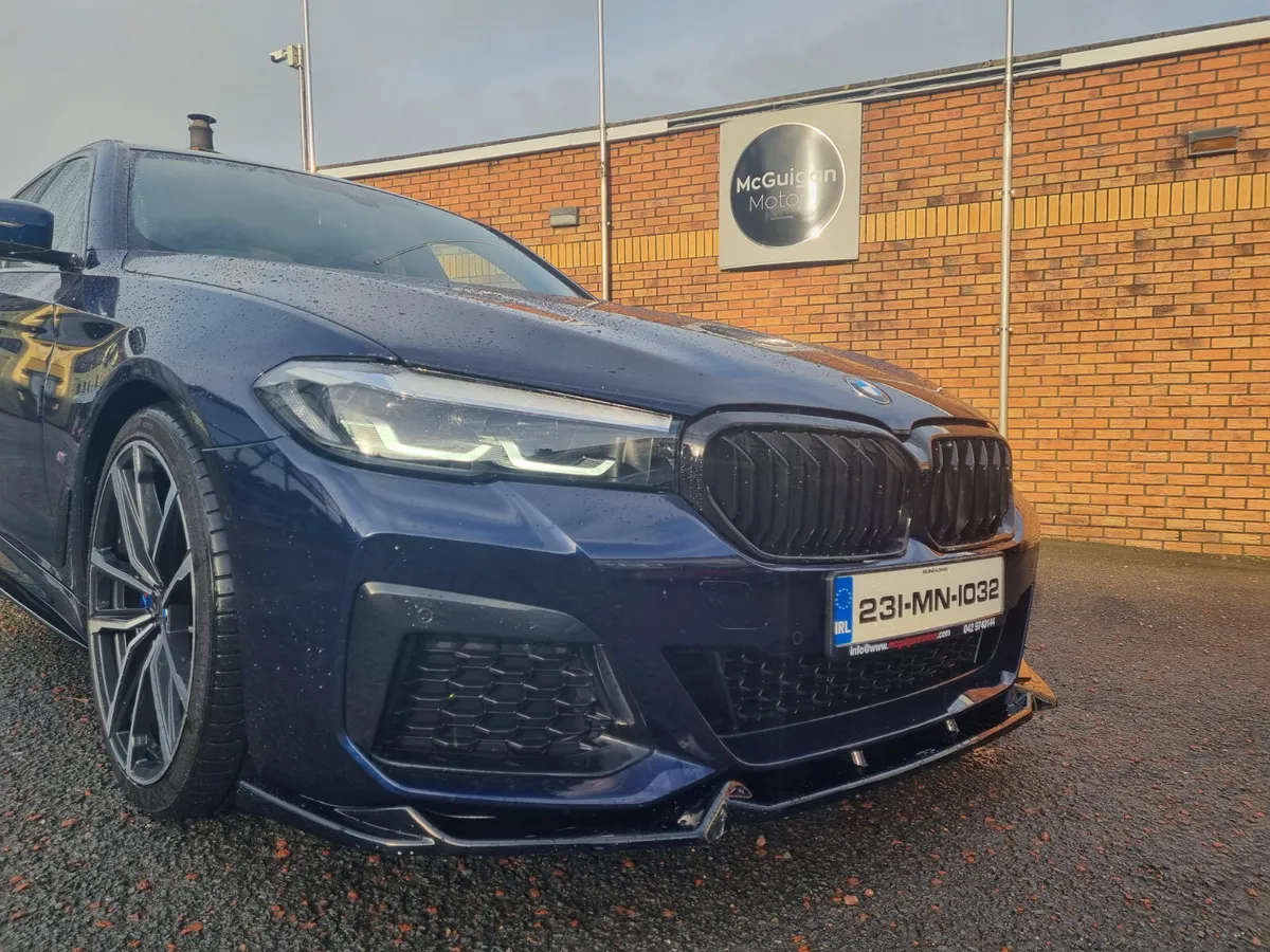 BMW 5-Series 2023 - Image 4