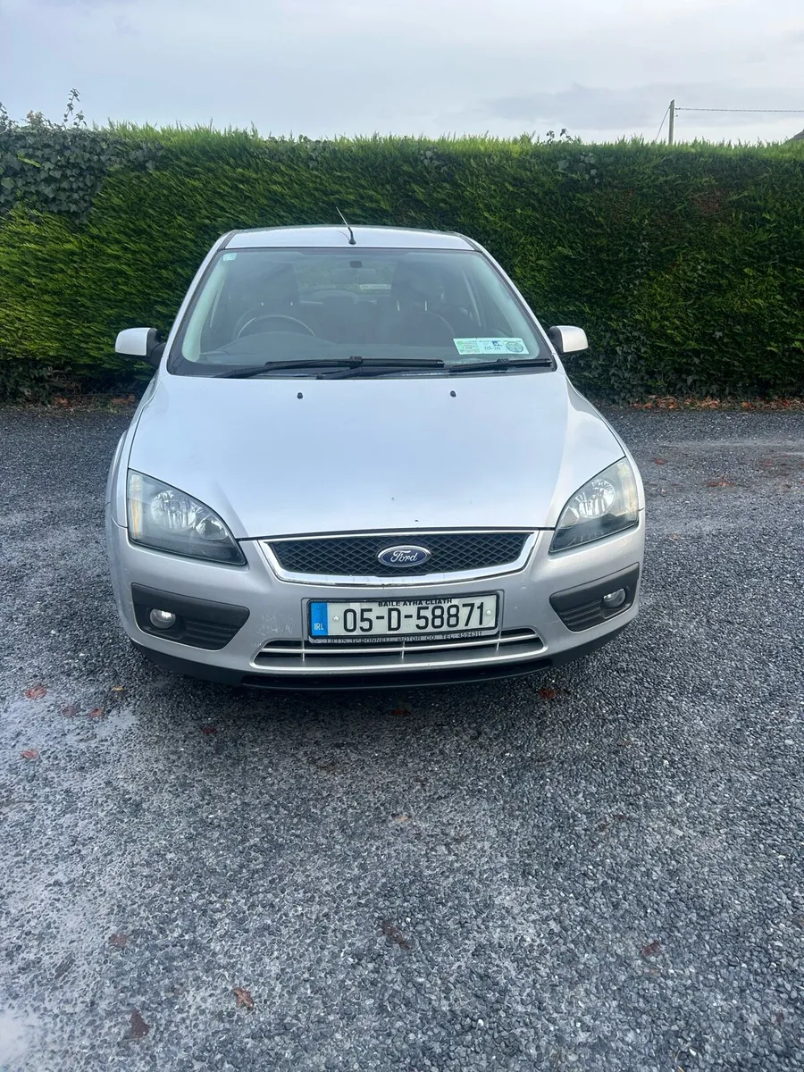2005 FORD FOCUS 1.4i ZETEC NCT 10/26 - Image 4
