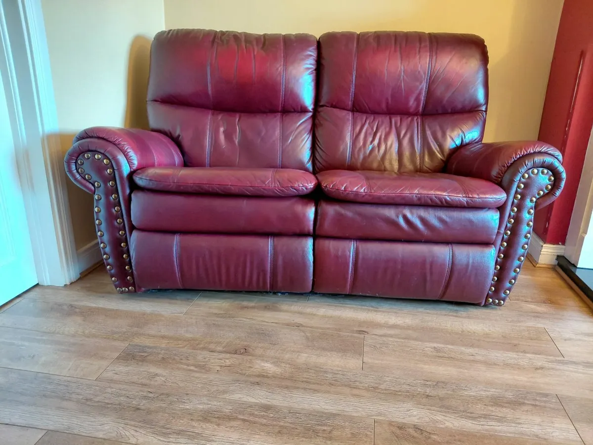 Recliner 3 and 2 seater - Image 3