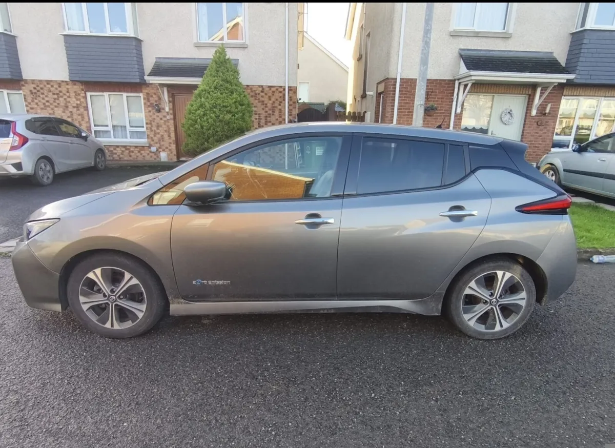 Nissan leaf 2018 - Image 3