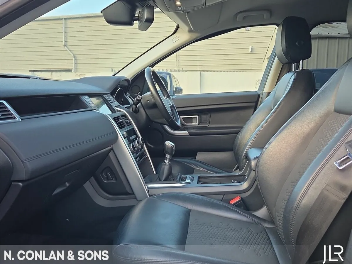 Land Rover Discovery Sport 2.0D SE 150BHP MANUAL - Image 3