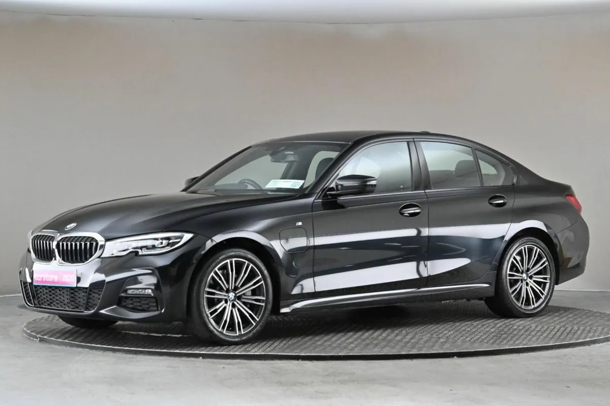 BMW 3-Series 330E G20 M SPORT PLUG-IN HYBRID - Image 4