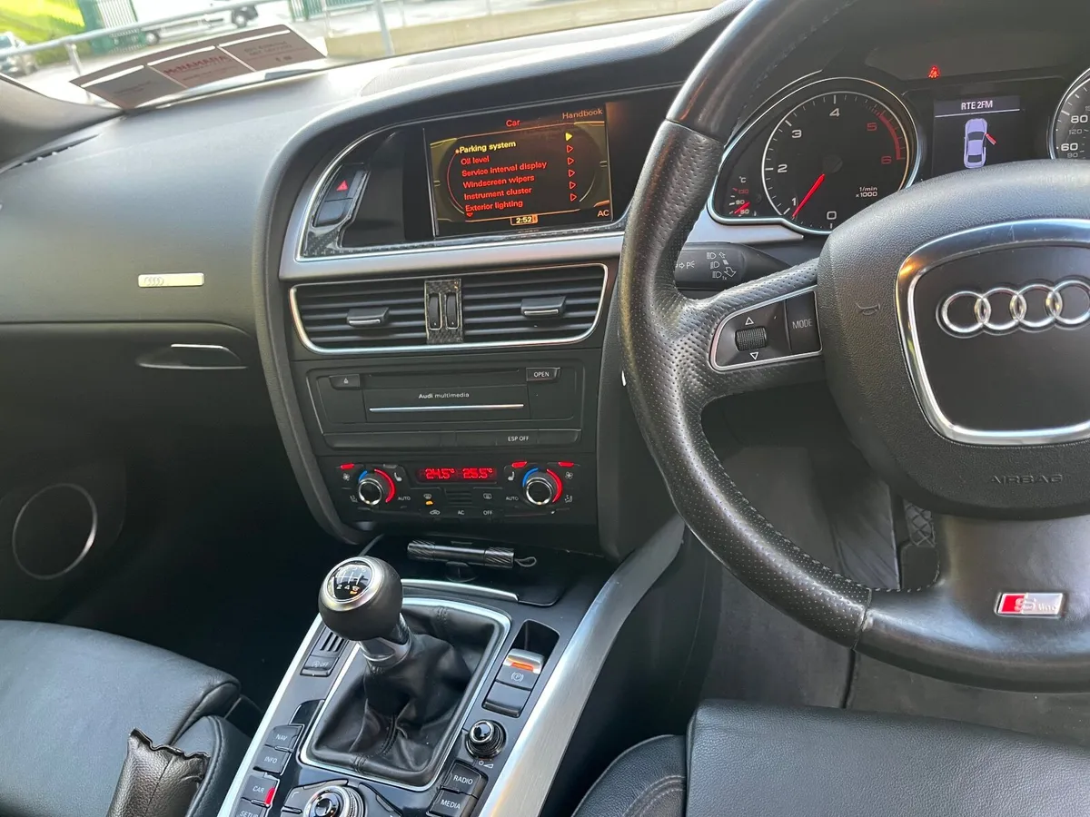 Audi A5 2009 - Image 2