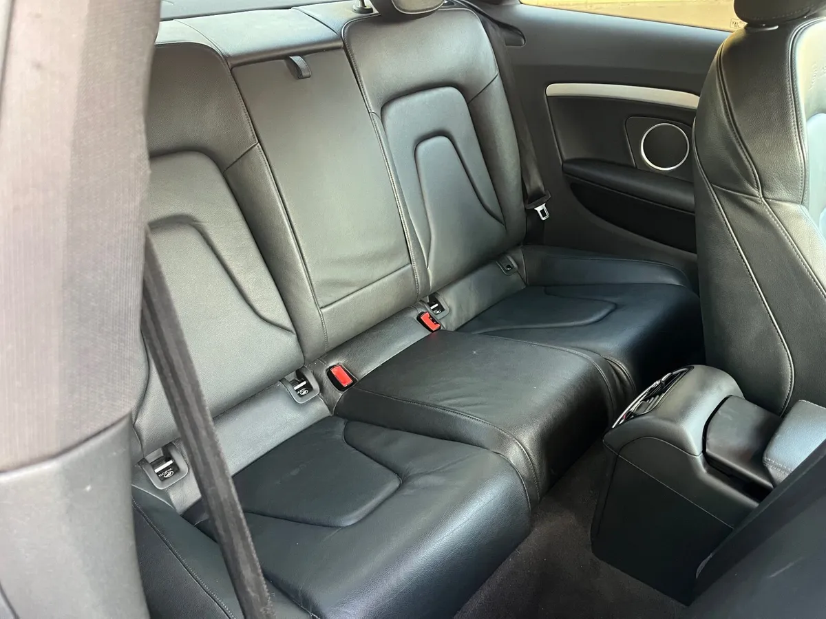 Audi A5 2009 - Image 4