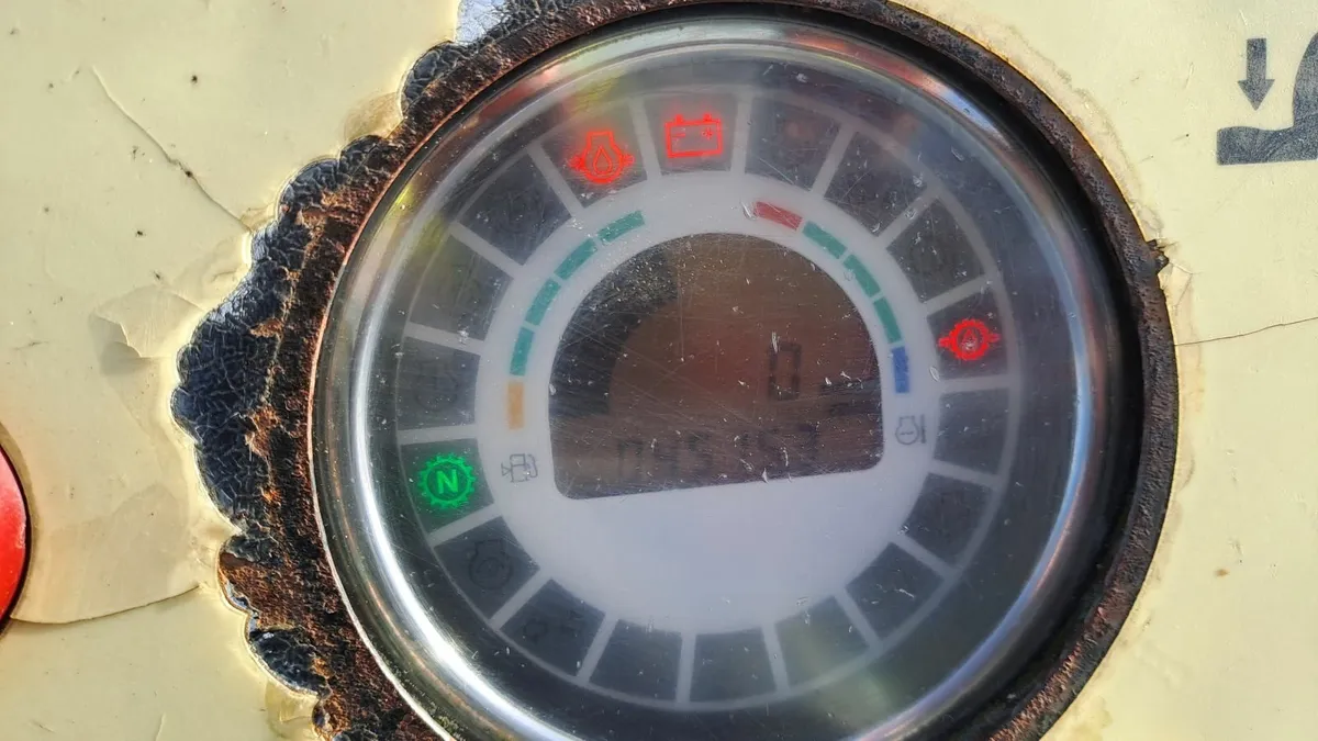 JCB 10TON FORWARD TIP DUMPER - Image 4