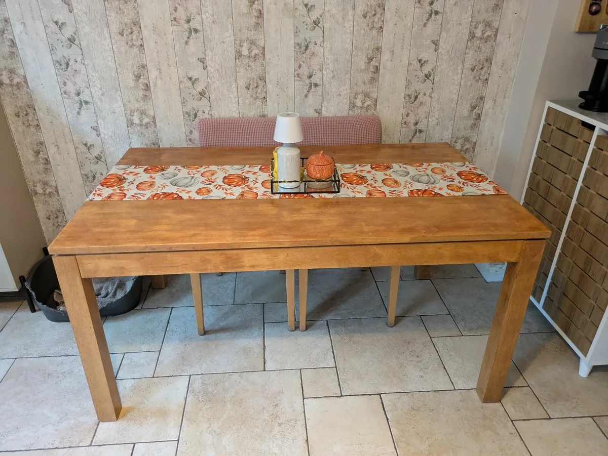 Kitchen Table - Image 4