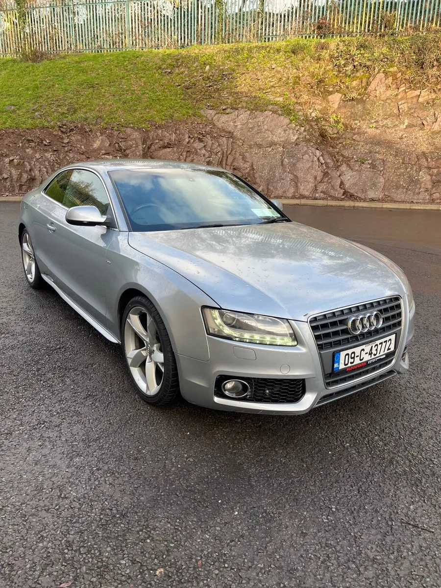 Audi A5 2009 - Image 1