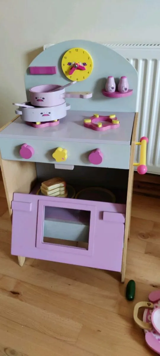Child's wooden toy cooker - Image 4