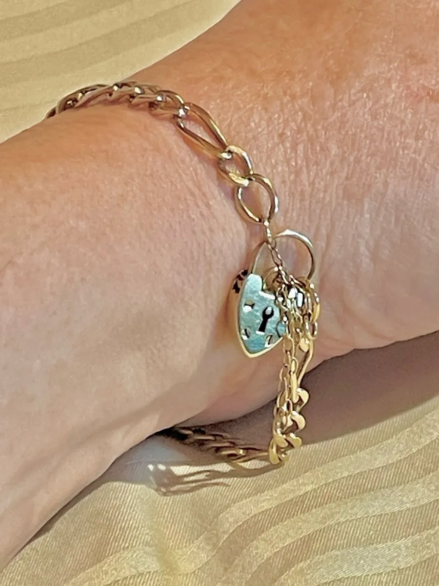 9ct Gold Bracelet - Image 4