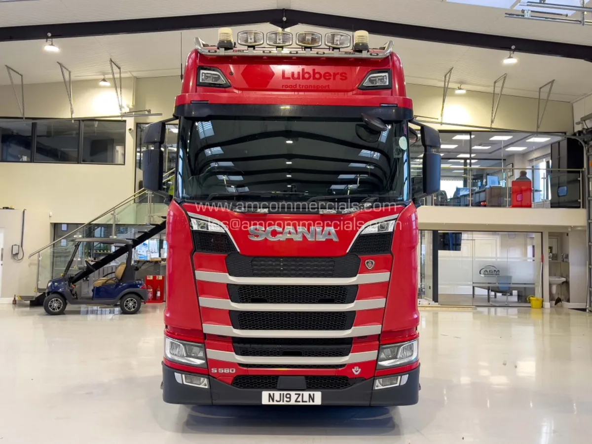 2019 (19) SCANIA S580 6X2 MIDLIFT HIGH CAB V8 - Image 2