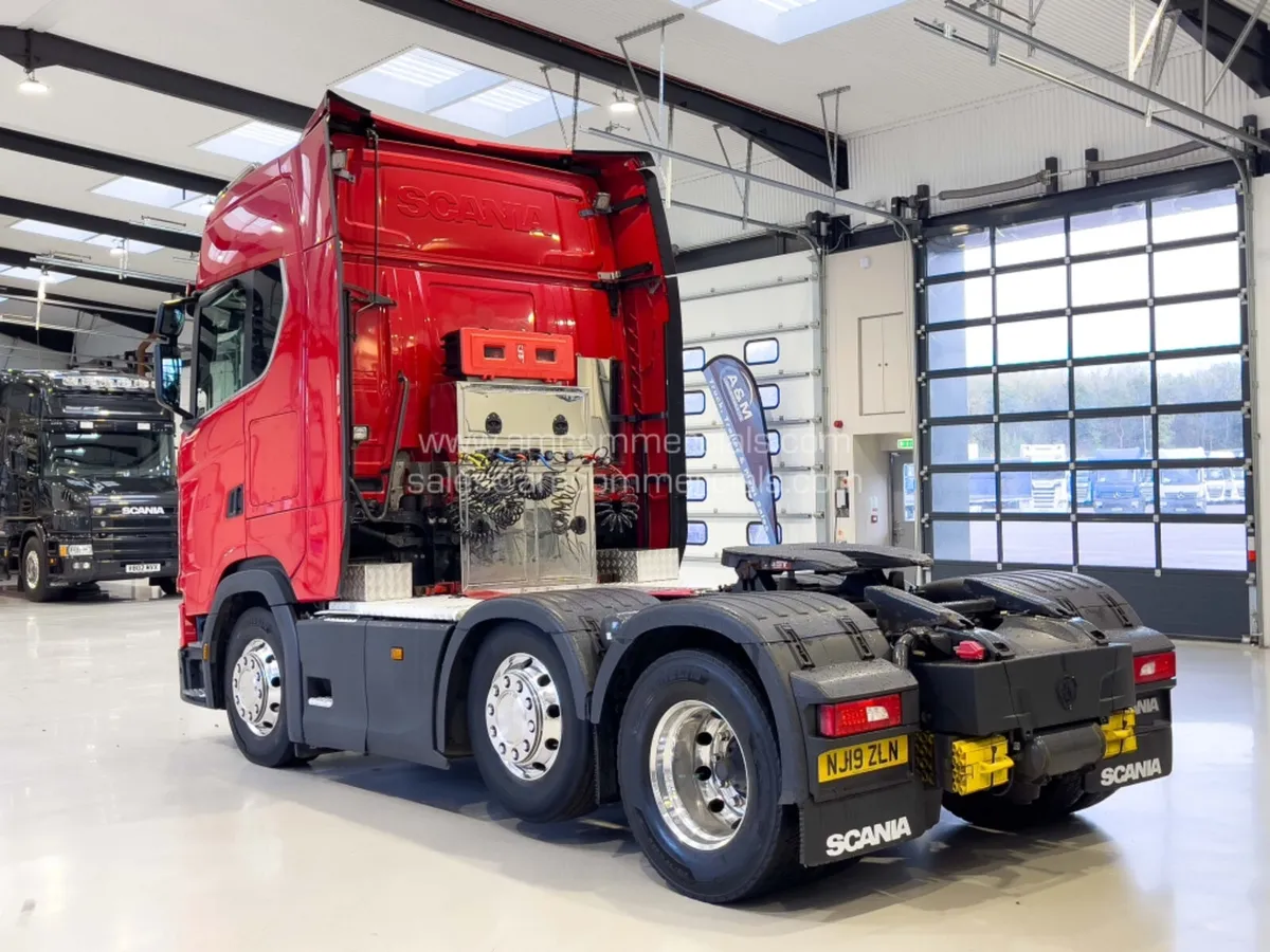 2019 (19) SCANIA S580 6X2 MIDLIFT HIGH CAB V8 - Image 4