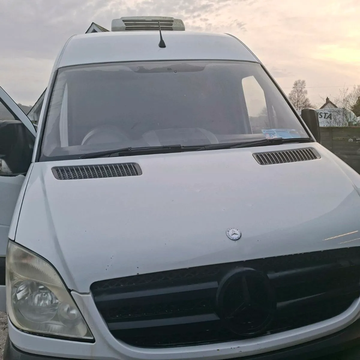 Mercedes sprinter mwb fridge  van - Image 2