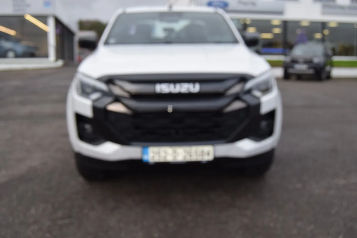 Isuzu D-Max 2025 - Image 2