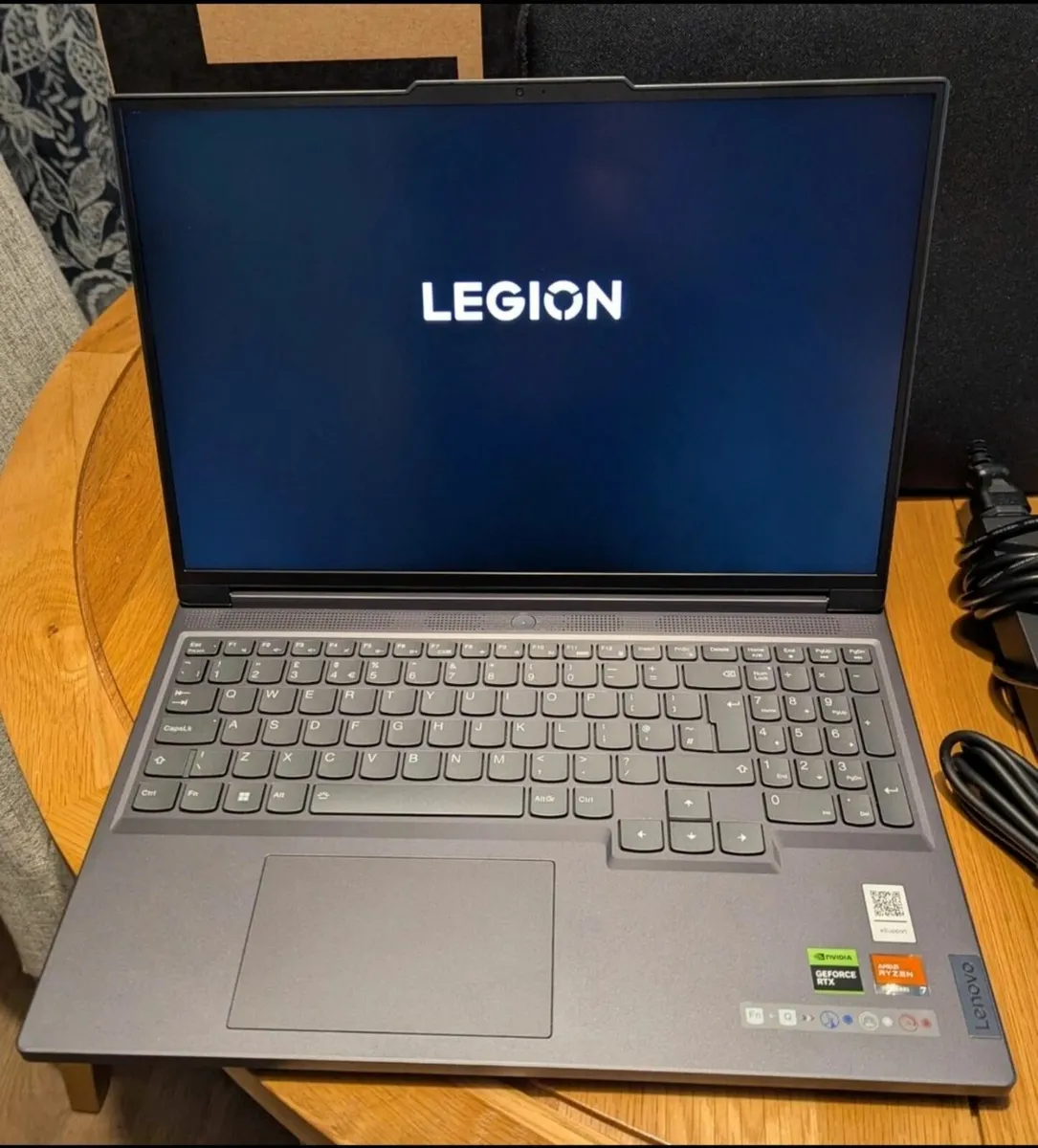 LaptoLenovo Legion Slim 5 16APH8 • RTX 4060 • 1TBp - Image 1