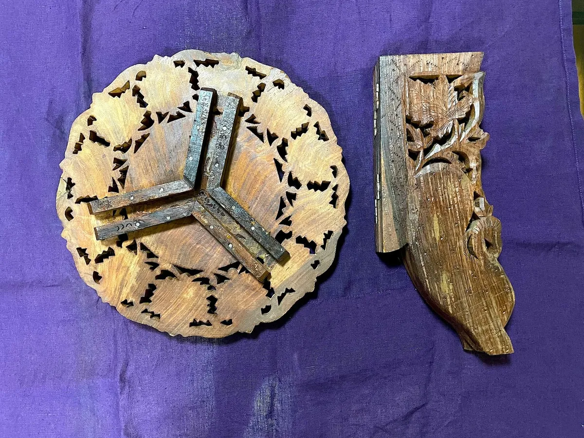 Wood carved folding stool - Image 4