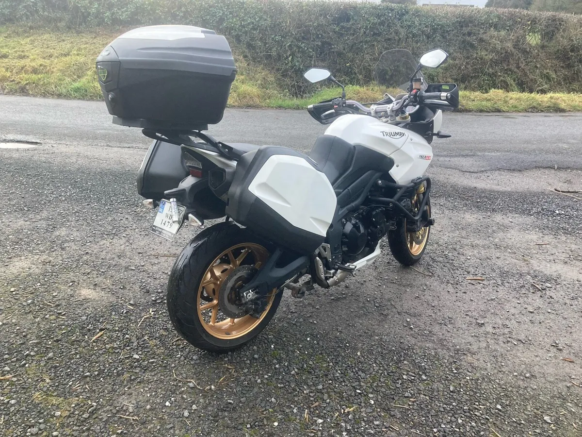 Triumph tiger 1050 sport 2012 - Image 3
