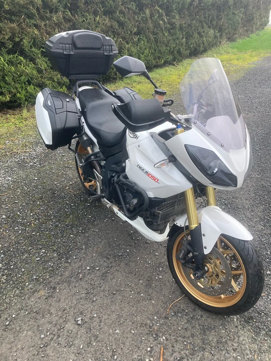 Triumph tiger 1050 sport 2012 - Image 4