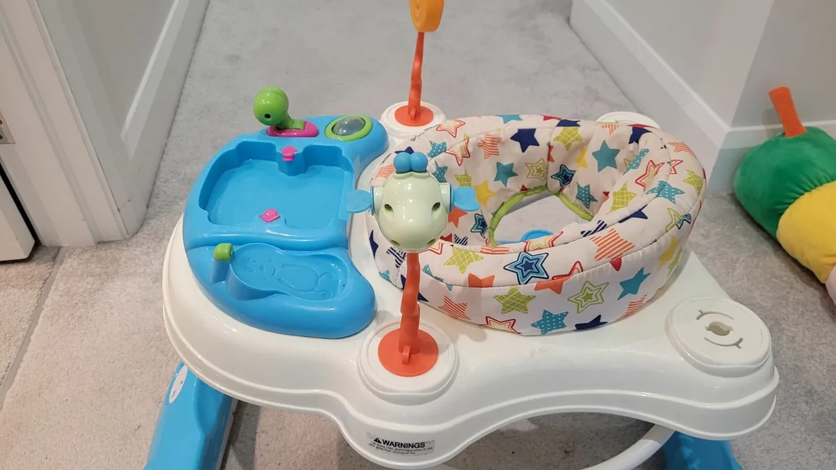 Baby equipment - Image 1