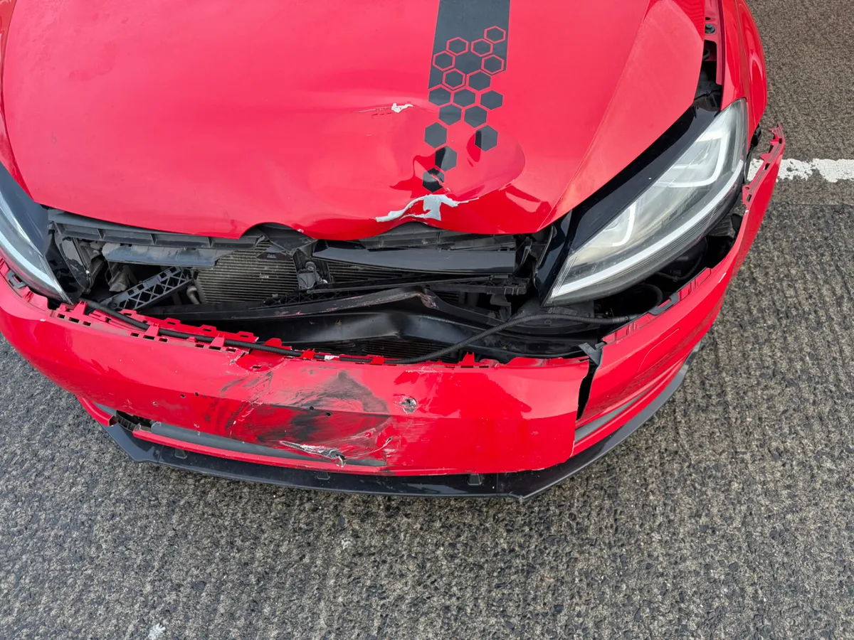 2014 VW GOLF 1.2 TSI AUTO DSG - Image 2