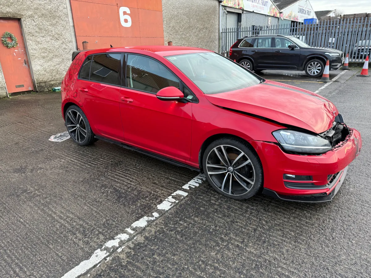 2014 VW GOLF 1.2 TSI AUTO DSG - Image 3