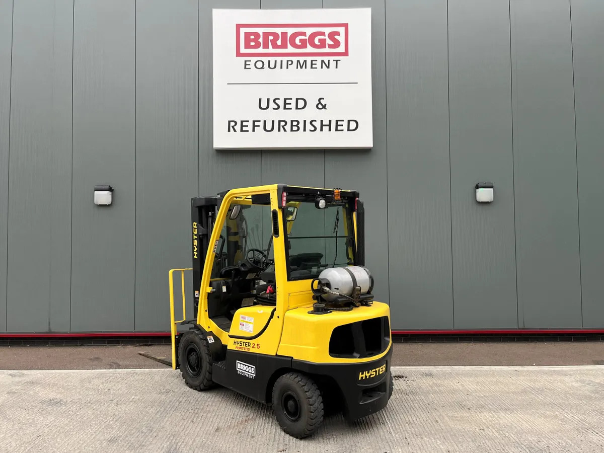 [1] 2014 Hyster H2.5FT Forklift (REF: 606012) - Image 2