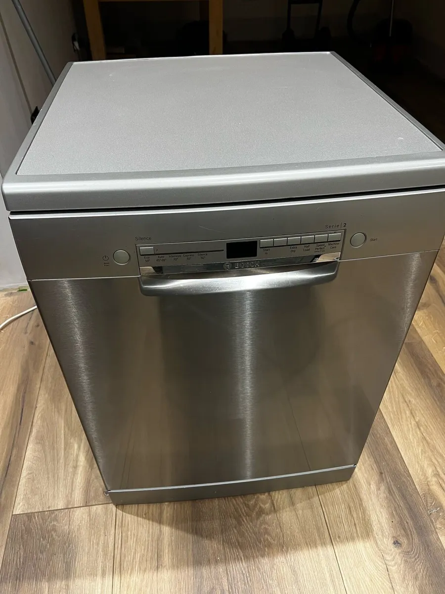 Bosch Dishwasher - Image 1