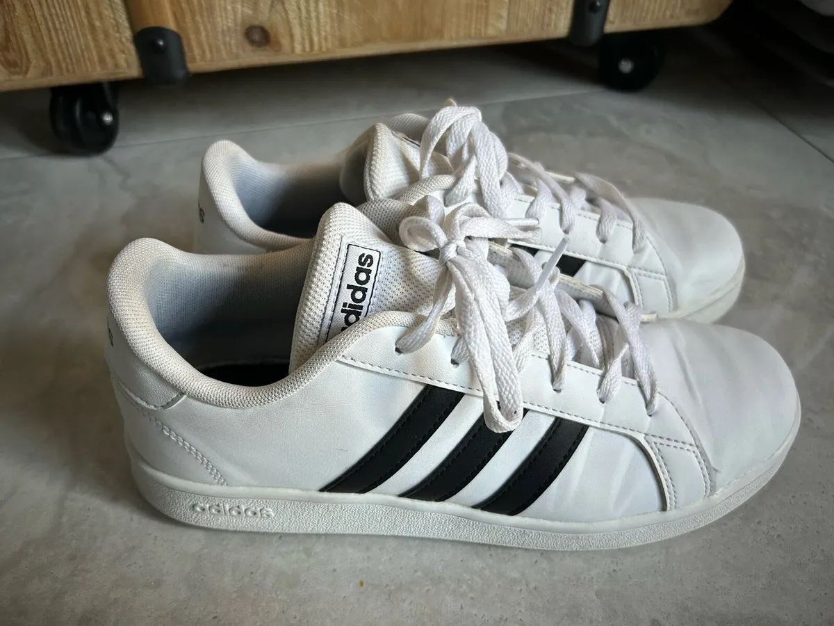 Adidas white trainers - Image 1