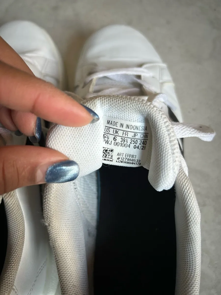 Adidas white trainers - Image 3