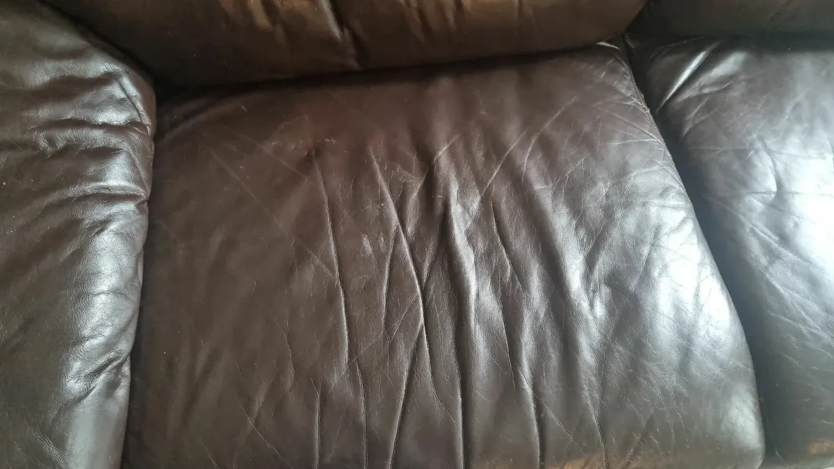 Couches FREE - Image 3