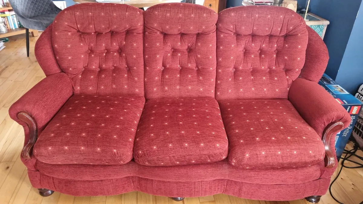 Couches FREE - Image 4